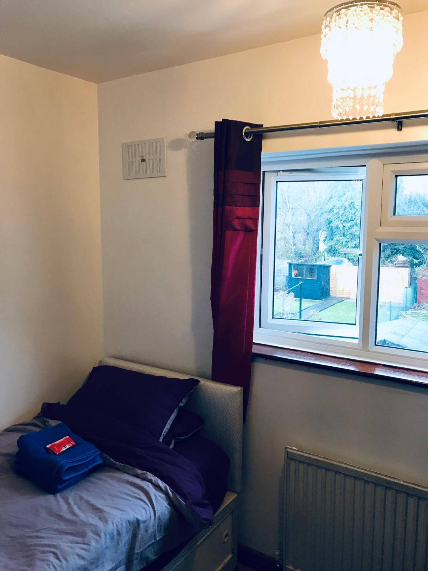A Single In Headington, Near Brookes University, 15 Minutes By Bus To Centre * Oxford