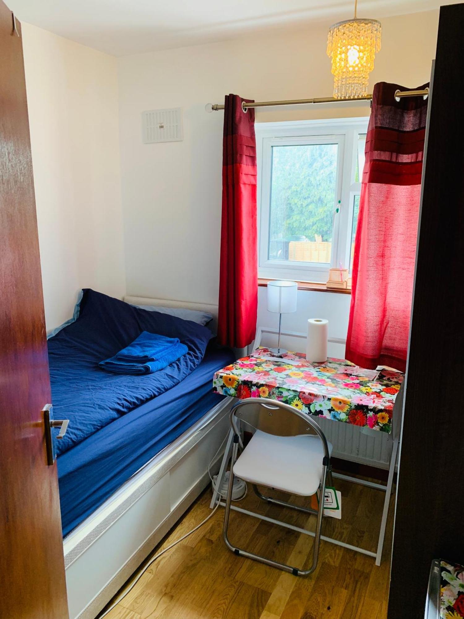 A Single In Headington, Near Brookes University, 15 Minutes By Bus To Centre Oxford